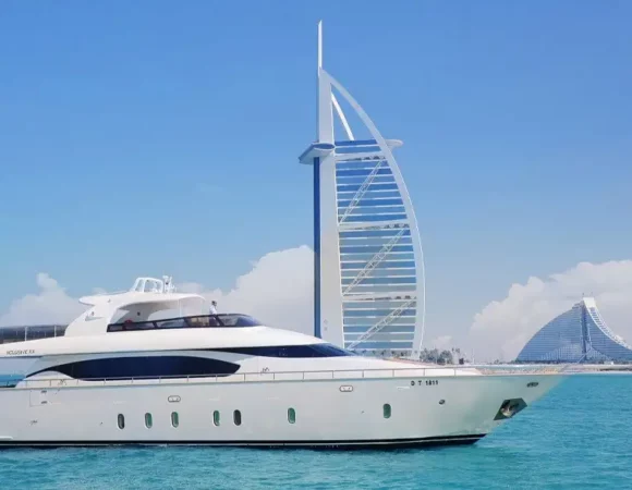 Dubai Luxury Yacht Ride